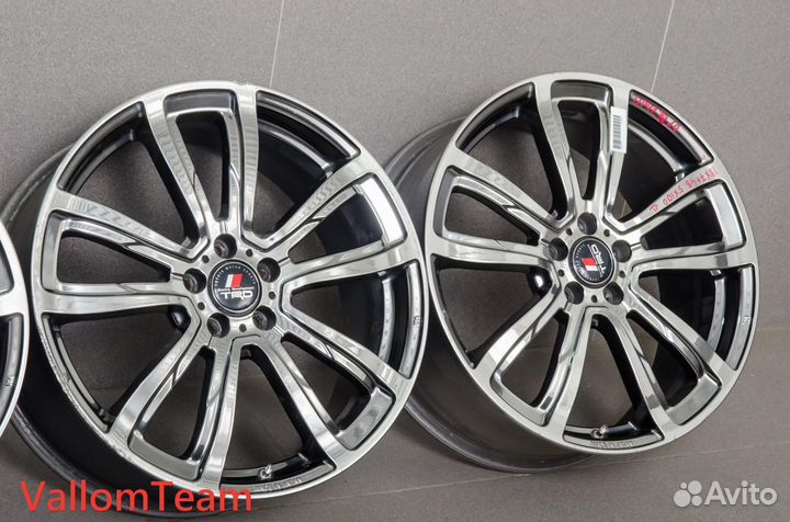 Лот UP423819 Хромированные 18-е диски rays versus