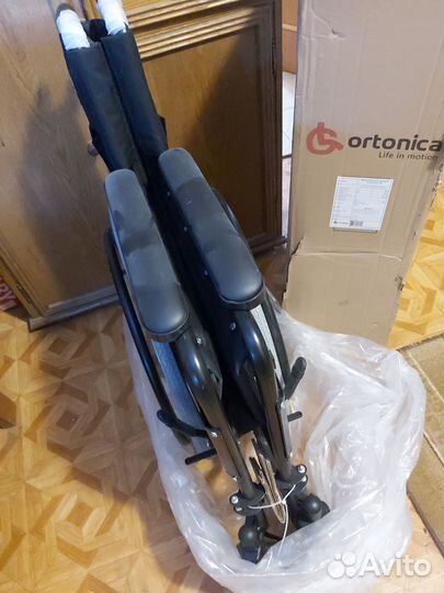 Кресло-коляска для инвалидов