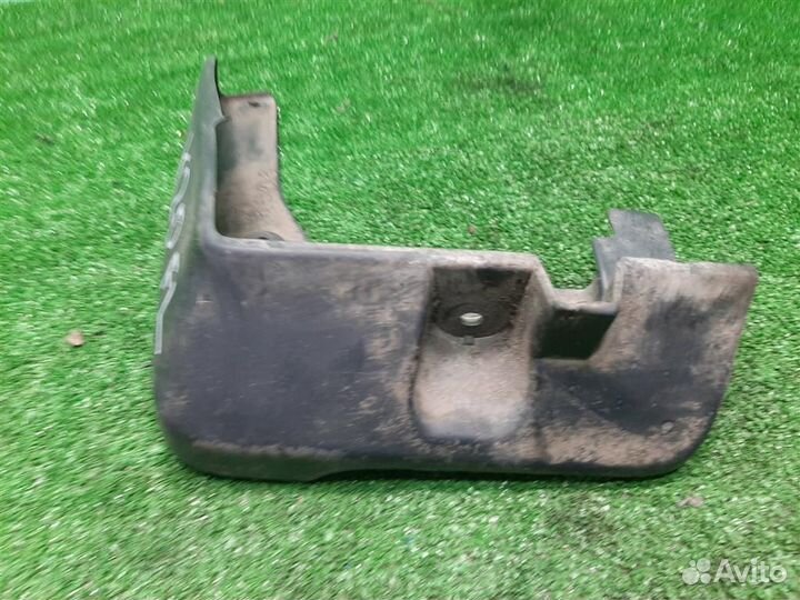 Брызговик передний левый Subaru Legacy/ Outback B