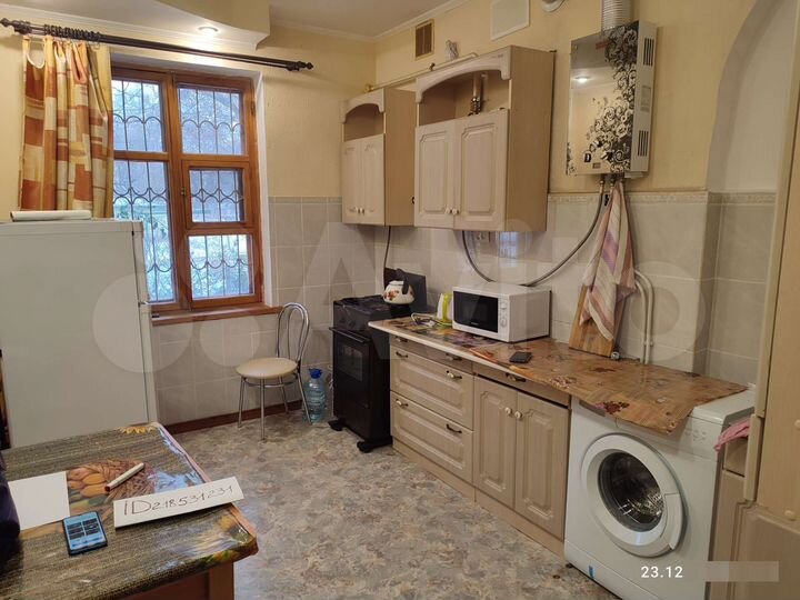 2-к. квартира, 54 м², 1/2 эт.