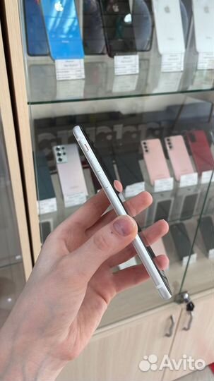 iPhone SE (2020), 128 ГБ
