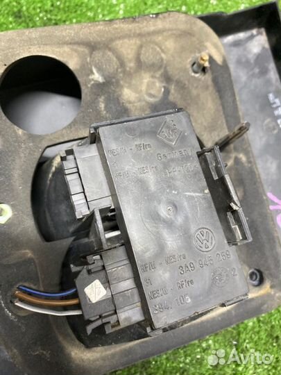 Фонарь задний левый Volkswagen Passat B4 универсал