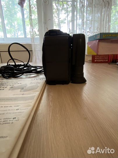 Видеокамера JVC кассетная