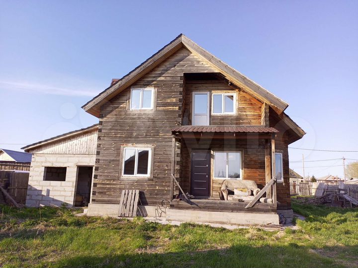 Дом 169 м² на участке 15 сот.