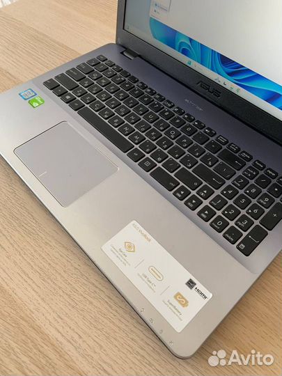 Игровой ноутбук Asus i3 7g/Geforce/12GB/512 SSD