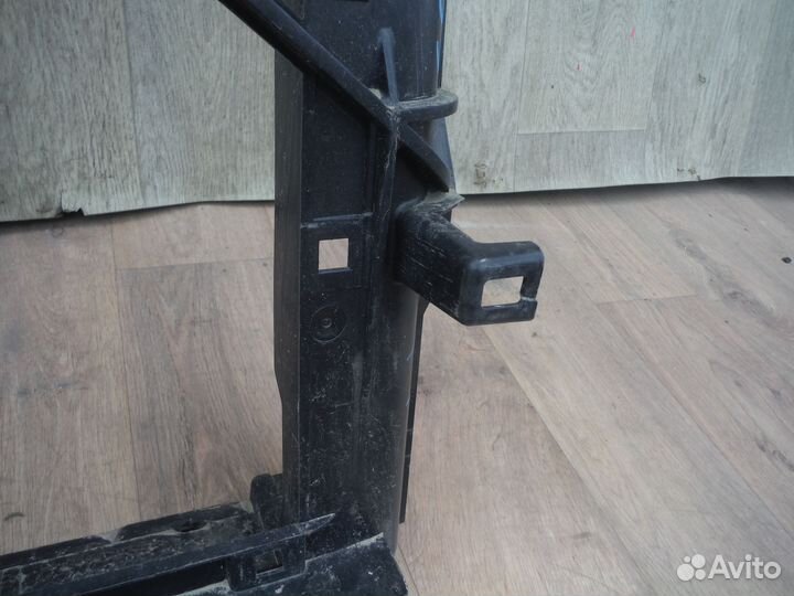 Телевизор (панель передка) №64 Skoda Octavia A7