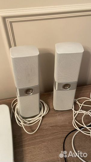 Blueray система + 2 колонки + саппбуфер Philips