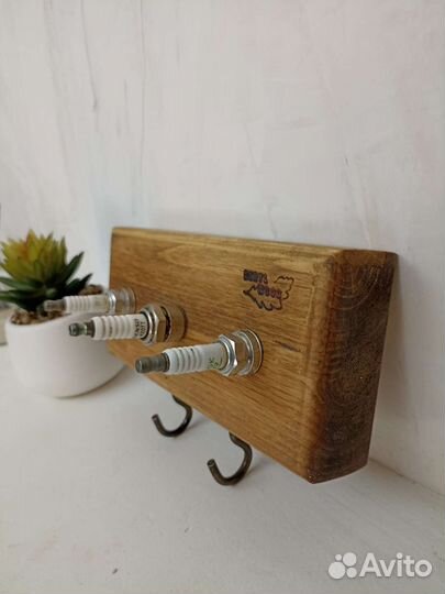 Ключница настенная