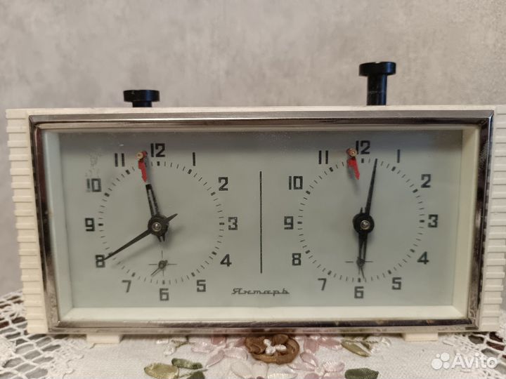 Часы настольные. Шахматные. 
