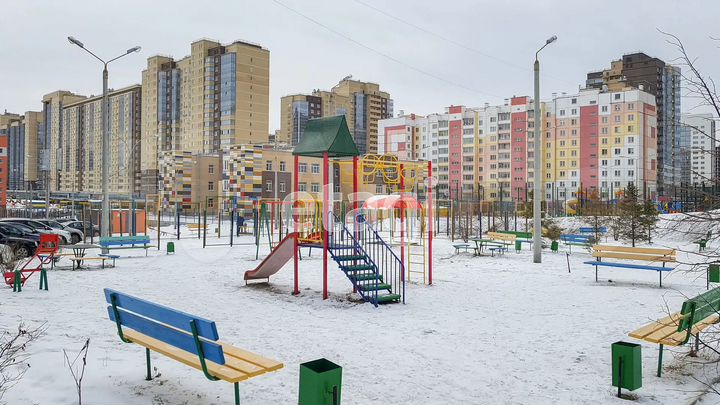 1-к. квартира, 42 м², 1/10 эт.