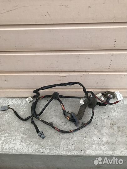 Проводка передней двери Nissan Almera N16