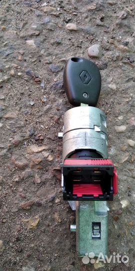 Рено кангу 2 2012г замок зажигания