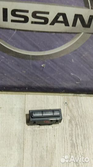 Кнопка памяти сиденья infiniti QX60 Лев