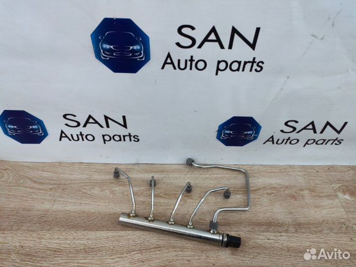 Топливная рампа Bmw 3 F30 N20B20 2012