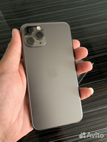 iPhone 11 Pro, 64 ГБ