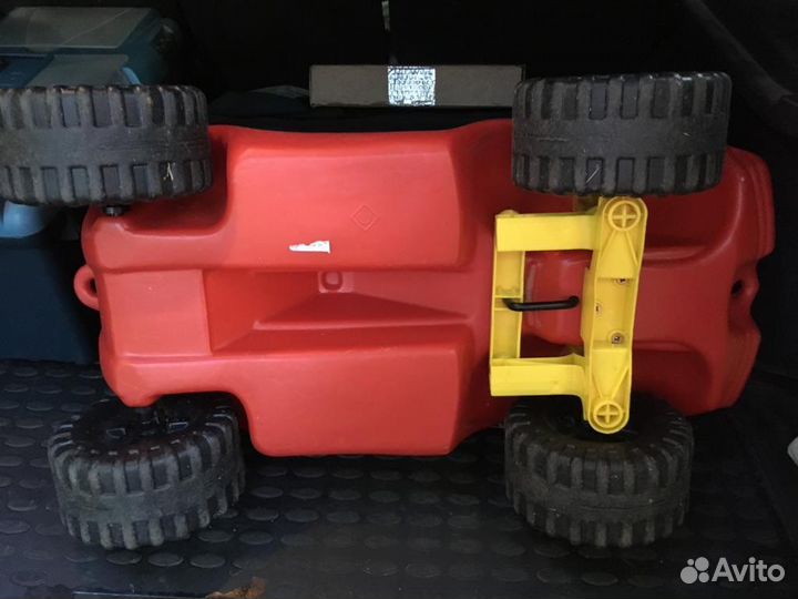 Машинка-каталка беговел