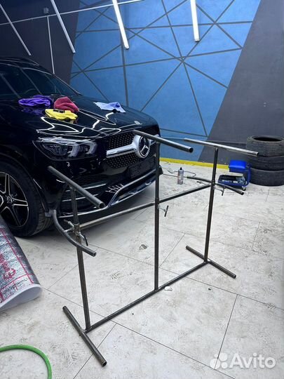 Стойка для оклейки бампера