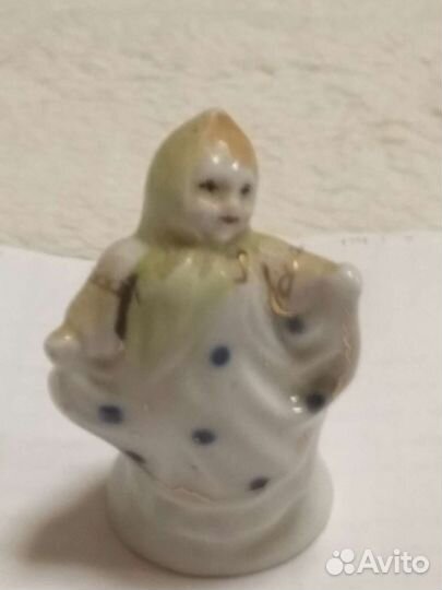 Статуэтка фарфор Барановка Маленькая плясунья