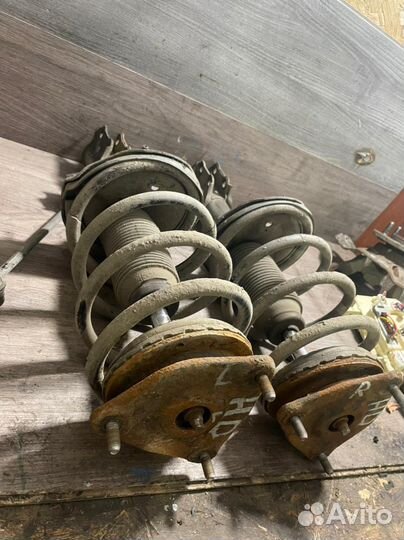 Стойка Хендай Элантра HD левая правая