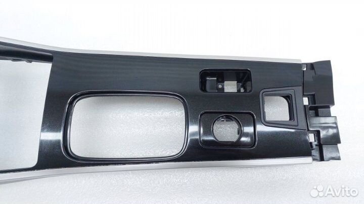 Б/У Б/У Накладка консоли Состояние отличное