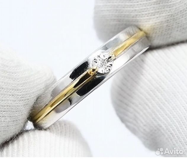 Серебряное кольцо с бриллиантом 16.5 р