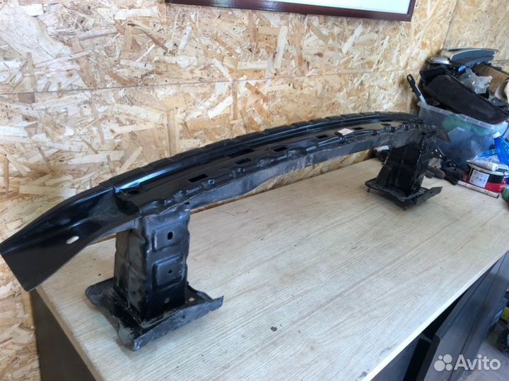 Усилитель бампера задний Mercedes-Benz Gl-Class