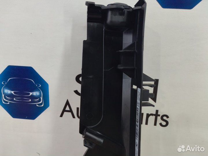 Крепление радиатора левое Bmw 3 F30 N20B20 2012