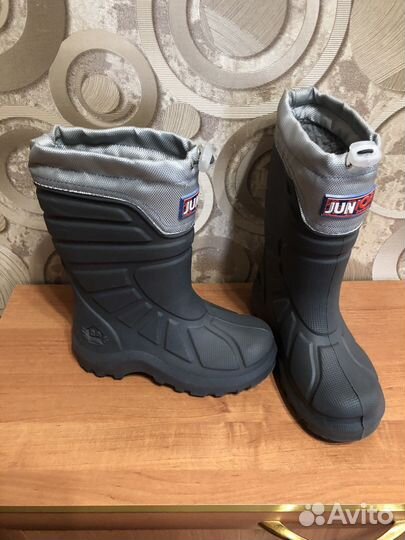 Детские сапожки со вшитым утеплителем