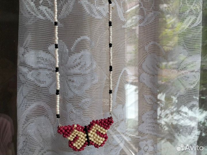 Украшение из бисера подвеска бабочка