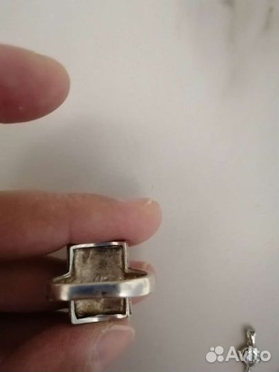 Серебряное кольцо