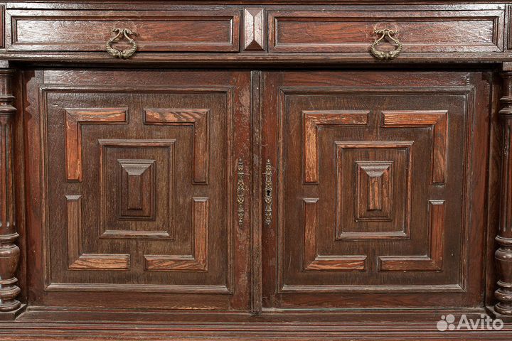 Буфет с портретами антиквариат