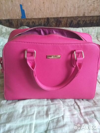 Сумка итальянской фирмы Laura Amatti Новая