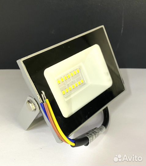 Прожектор светодиодный