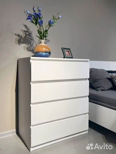 Комод белый