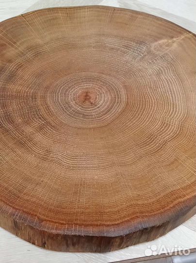 Слэб дерева и спилы