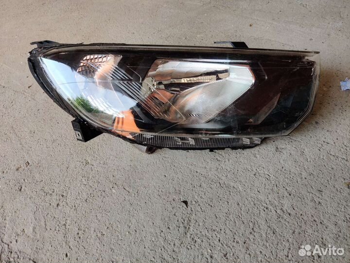 Фара правая LADA granta