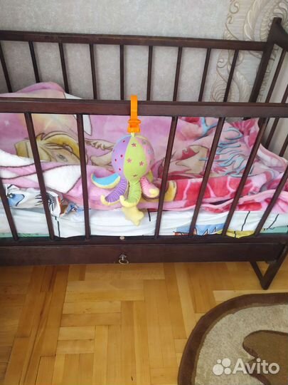 Детская кроватка деревянная