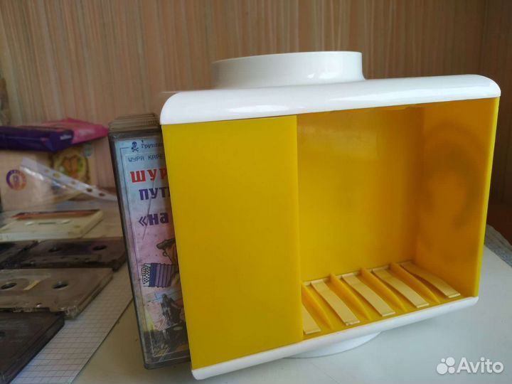 Подставка под кассеты. СССР