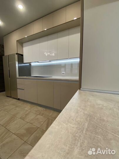 Угловая кухня на заказ. Производство в Челябинске