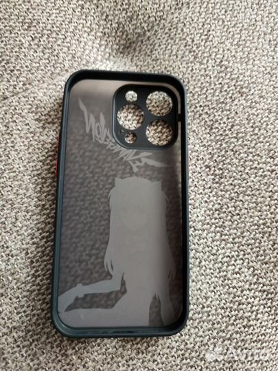 Чехлы на телефон