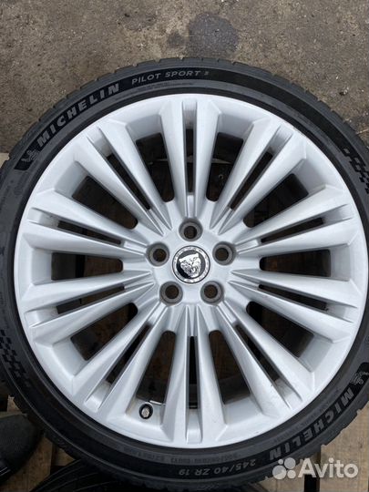 Диски Jaguar Ford Volvo R19 с резиной Michelin