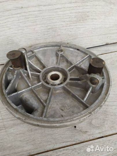 Передний тормозной опорный барабан Днепр 11