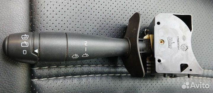 Правый подрулевой переключатель ларгус