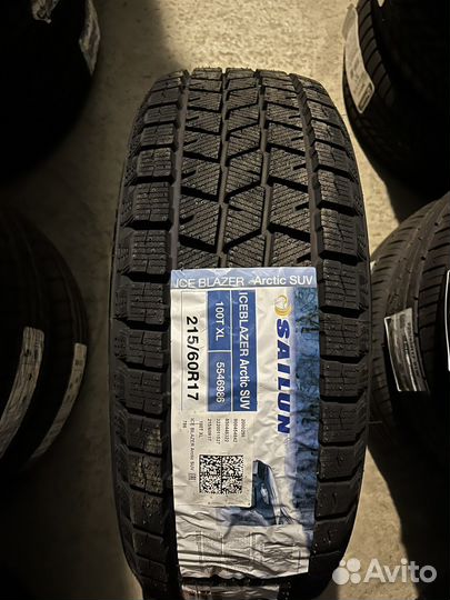 Sailun Ice Blazer Arctic SUV 215/60 R17 100T