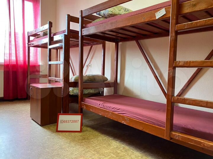 Комната 25 м² в > 9-к., 4/5 эт.