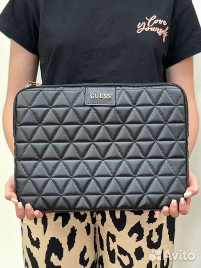 Чехол-папка Guess для MacBook