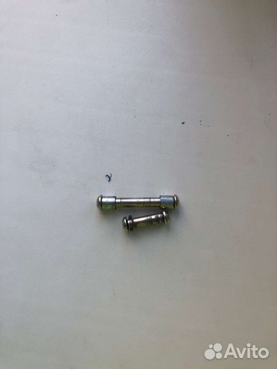 Поставки для колёс от трюкового самоката