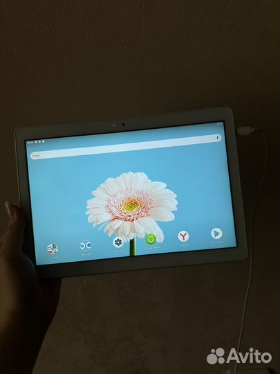 Планшет Lenovo Tab m10