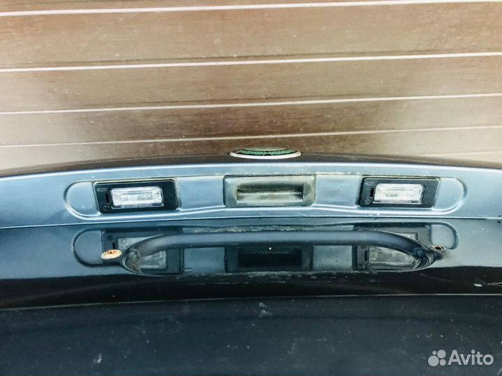 Фонарь плафон подсветки номера Шкода Фабия 2