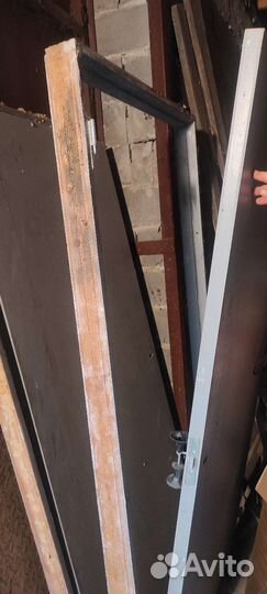 Дверь входная деревянная бу